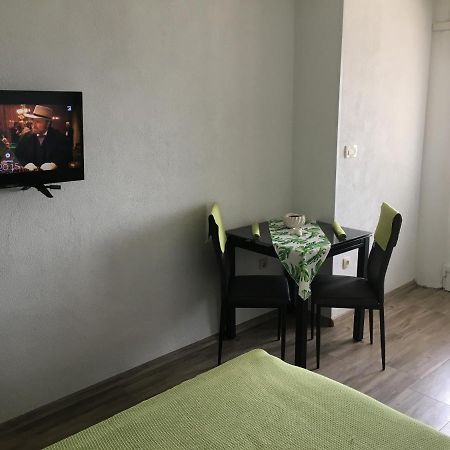 Studio Apartman Jojo Apartment เซนญ์ ภายนอก รูปภาพ