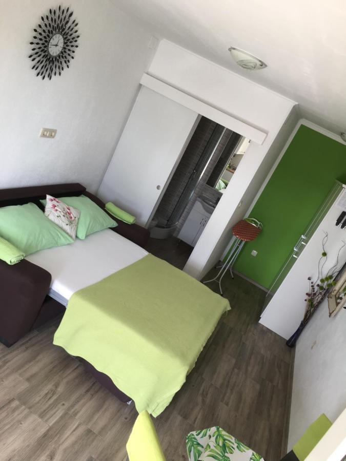 Studio Apartman Jojo Apartment เซนญ์ ภายนอก รูปภาพ