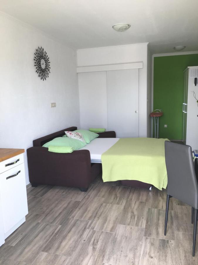 Studio Apartman Jojo Apartment เซนญ์ ภายนอก รูปภาพ
